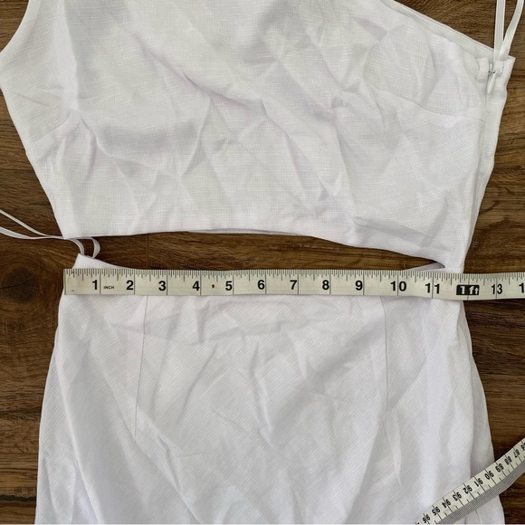 RUNAWAY THE LABEL Cedros Cut Out Slip Midi dress in White Size XS NWT - Picture 11 of 14